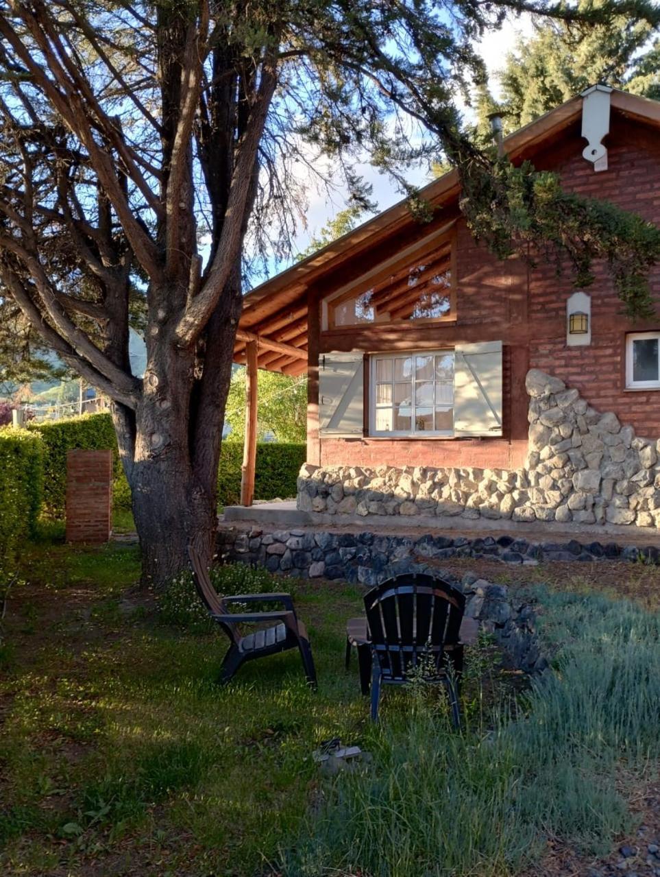 Cabanas Pyracantha Esquel Extérieur photo