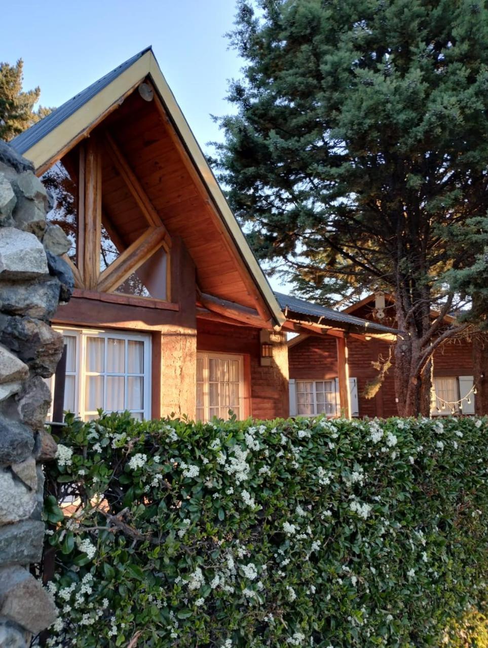 Cabanas Pyracantha Esquel Extérieur photo